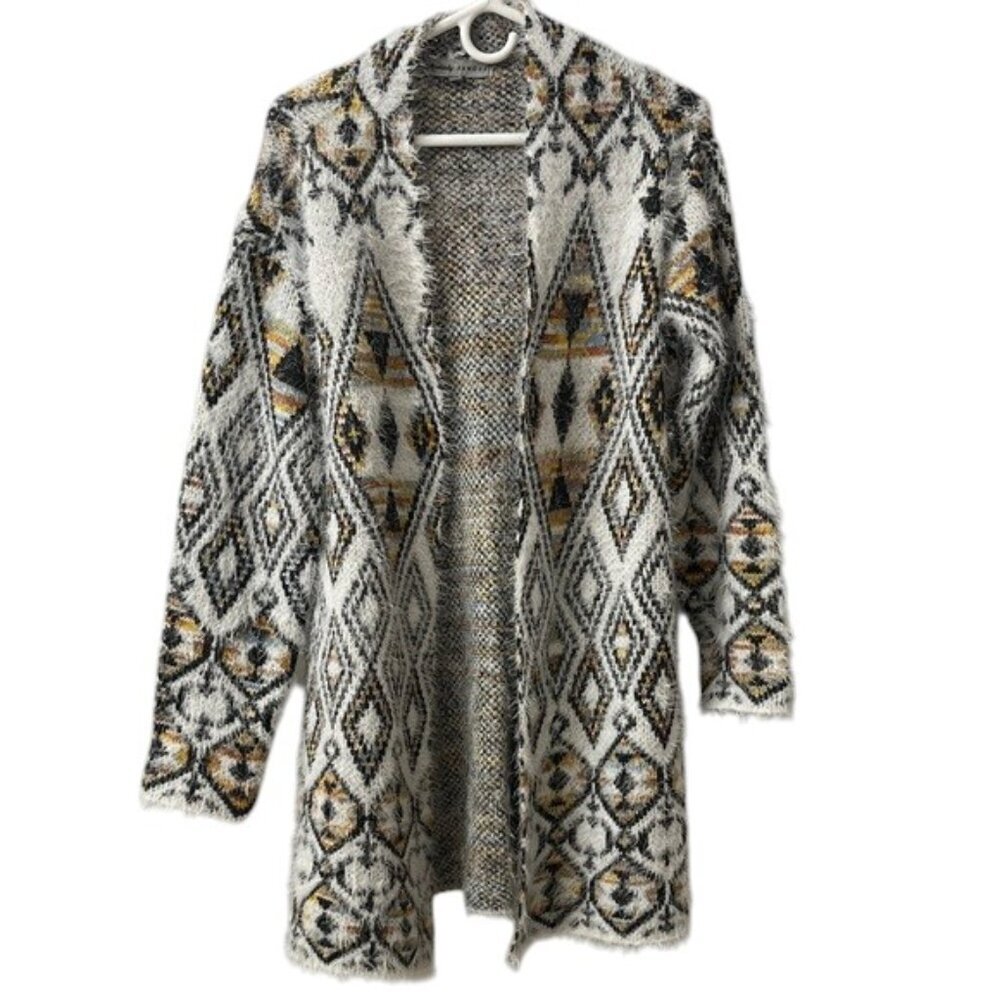 Absolutely Famous Aztec Print Open Front Fuzzy Cardigan White Gray NWOT
